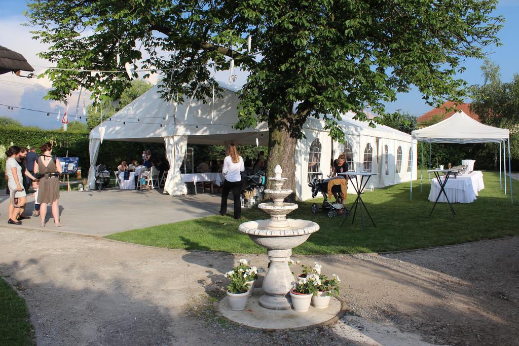 Penzion Zlaty Dukat Otel Zvolenská Slatina Dış mekan fotoğraf