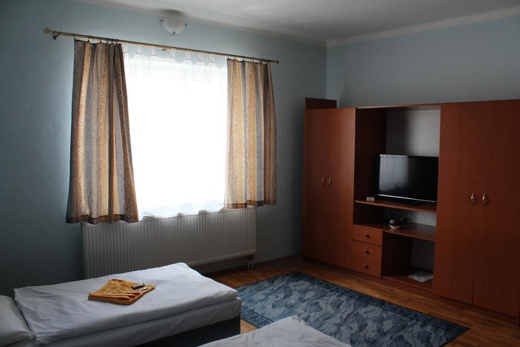 Penzion Zlaty Dukat Zvolenská Slatina Dış mekan fotoğraf